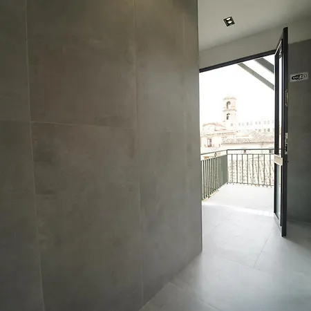 200 Mt Quattro Canti- Rovere アパート *